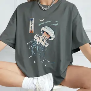 Urban Pop Graphic Kadın Tişört KoleksiyonuKod 5593