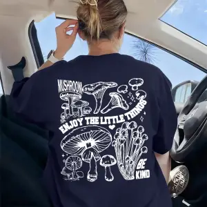 Urban Pop Graphic Kadın Tişört KoleksiyonuKod 5607