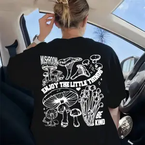 Urban Pop Graphic Kadın Tişört KoleksiyonuKod 5607