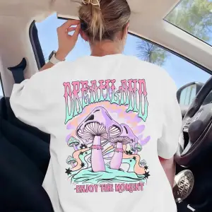 Urban Pop Graphic Kadın Tişört KoleksiyonuKod 5622