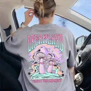 Urban Pop Graphic Kadın Tişört KoleksiyonuKod 5622