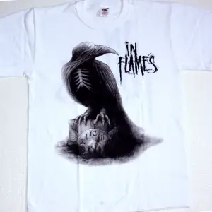 URIAH HEEP VERY ‘EAVY... VERY UMBLE 1970 NEW BLACK T-SHIRT ÖN BASKILI