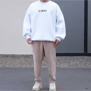 Vetements Renkli Oversize Bisiklet Yaka Pamuklu Sweatshirt Beyaz