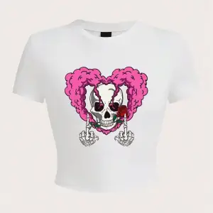 Vintage pembe kalp kafatası tasarım baskı kırpma üst yaz moda sokak kadın T-Shirt streç yumuş