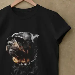 Wed Unisex %100 Pamuk Siyah Renk, Regularfit Rahat Kesim Kalıp, Rottweiler Köpekli Tshirt