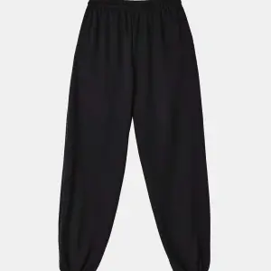 X Outlasted Letter Skull Graphic 4 Mevsim Eşofman