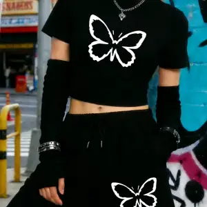 Yaz Basit Kelebek Baskılı Babby TeeT-Shirt Şort Kadın İki Parçalı Set Diz Boyu Pantolon Yüksek El