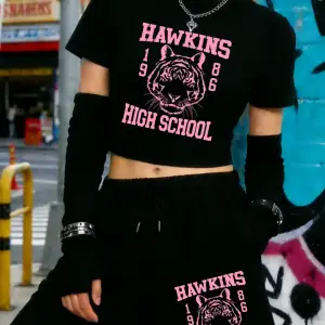 Yaz Hawkins Lisesi 1986 Baskılı Babby Tees Şort Kadın İki Parçalı Set Beş Nokta Pantolon Yumuş