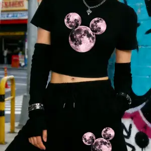 Yaz Pembe Gezegen Baskılı Babby TeeT-Shirt Şort Kadın Seksi İki Parçalı Set Diz Boyu Pantolon İnc