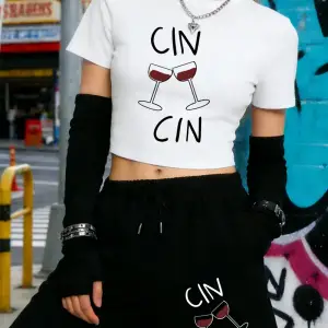 Yazlık Cin Cin Cheers Baskılı Babby TeeT-Shirt Şort Kadın Seksi İki Parçalı Set Diz Boyu Pantolon