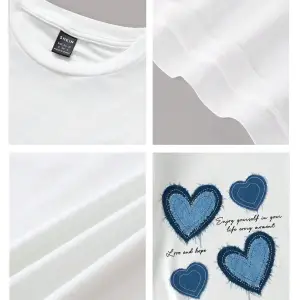 Yıldız Grafikli Yuvarlak Yaka Kısa Kollu Crop