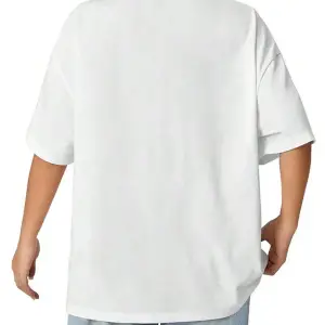 Yıldız Grafikli Yuvarlak Yaka Kısa Kollu Tişört