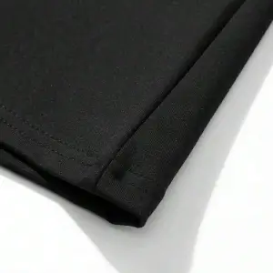 Yıldız Grafikli Yuvarlak Yaka Kısa Kollu Tişört