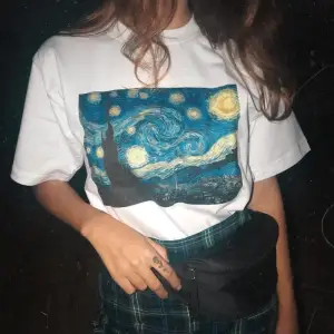 Yıldızlı Gece. T-shirt Beyaz