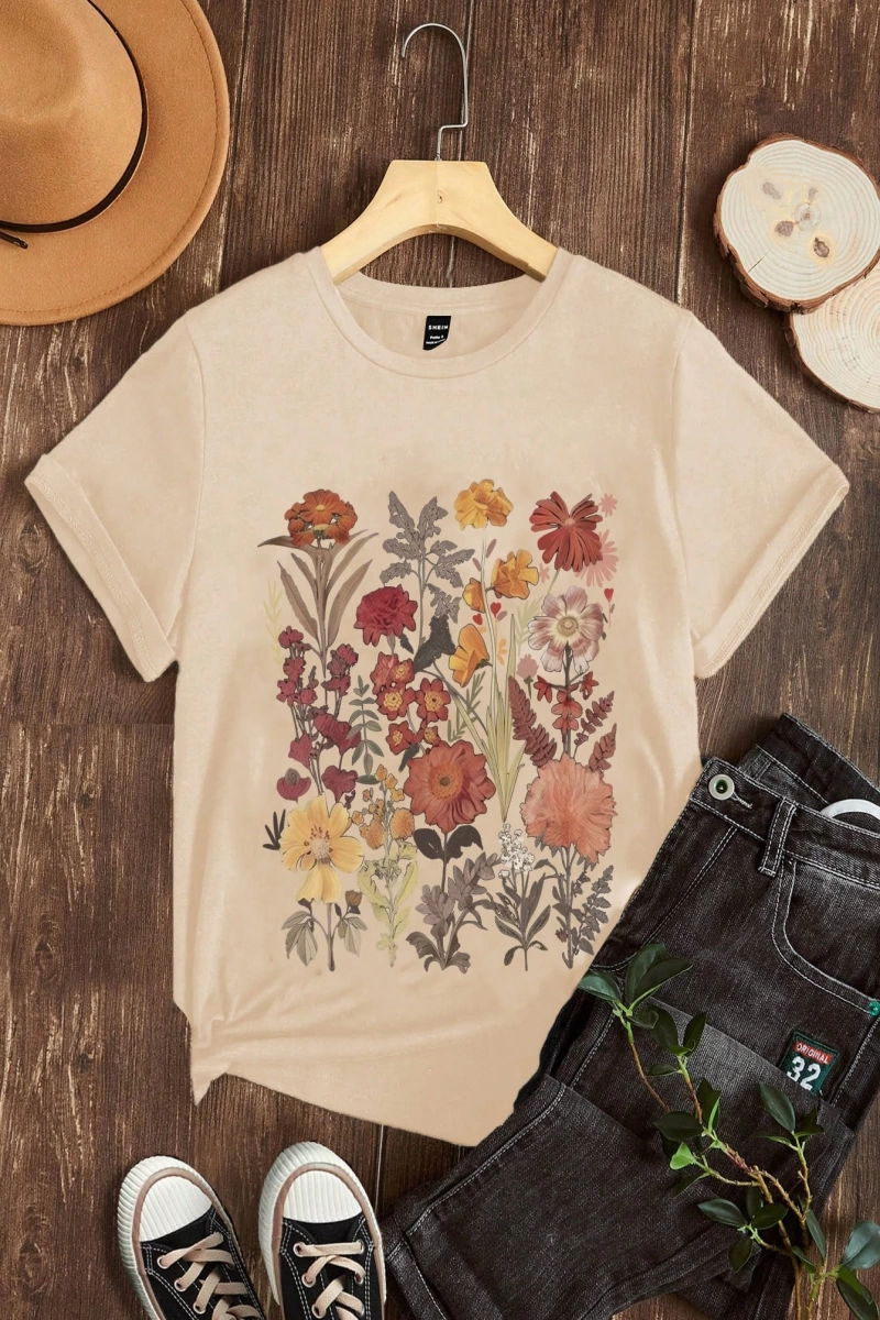 %50 Pamuk Rahat Minimalist Kelebek ve Çiçek Baskılı Tişört Kadınlar İçin, Doğal