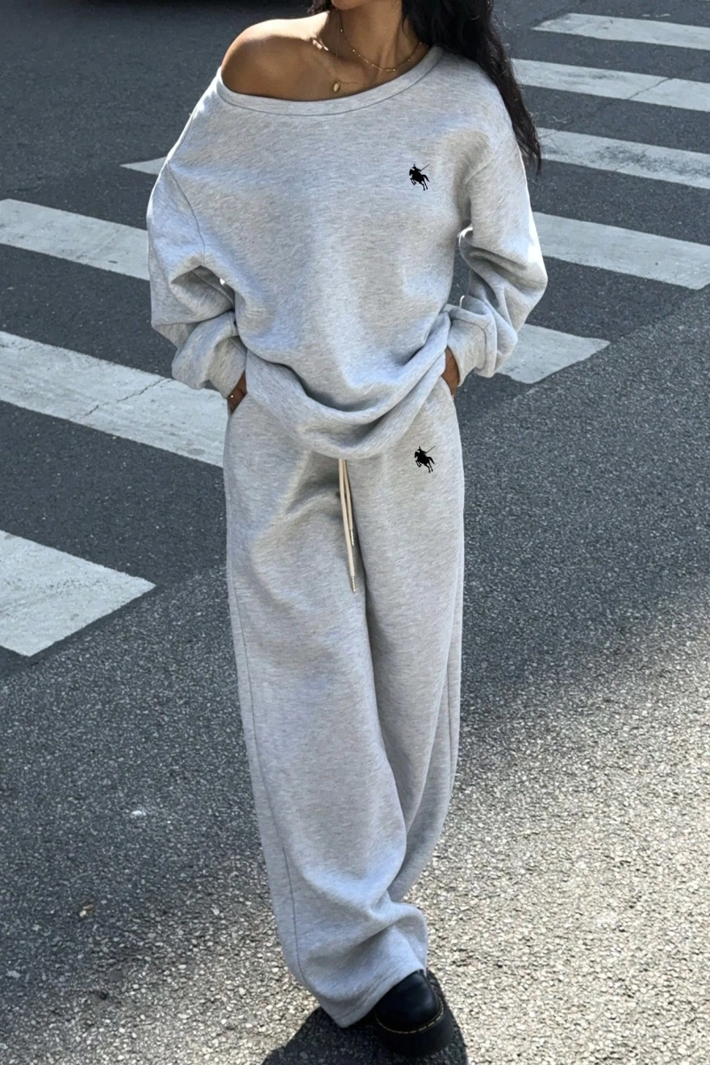 2 Parça Set: Bol Soğuk Omuz Sweatshirt ve Termal Astarlı Geniş Paça Eşofman Altı
