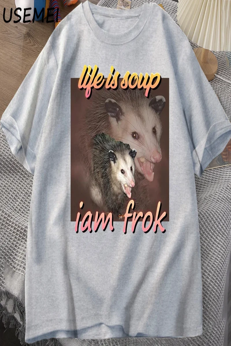 Acı çekerken hidrate kalmak T-Shirt Vintage stil komik kurbağa grafik Tee yaz pamuk kısa koll 2925