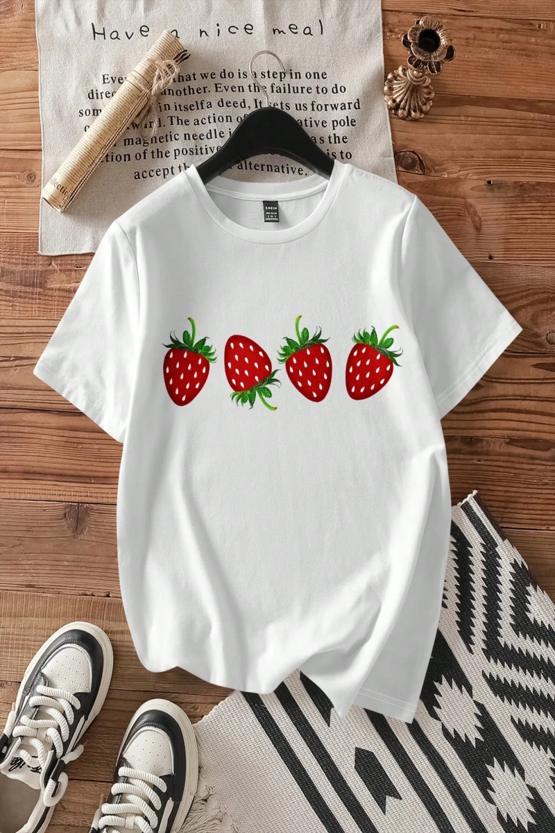 Araba ve Harf Grafik Tişört