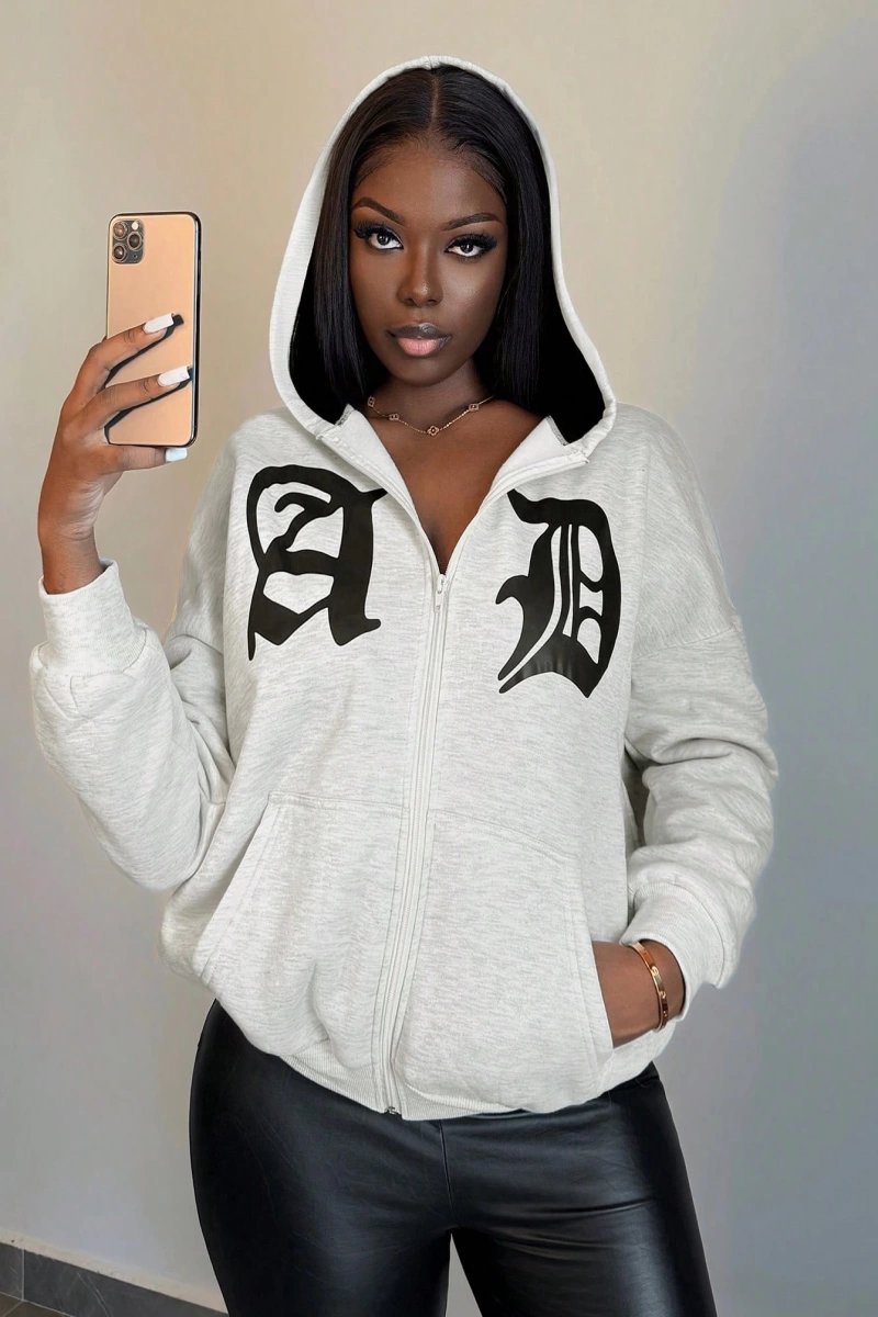 BamGleam Kadın Fermuarlı Kapşonlu Sweatshirt, İngilizce Metin Baskısı ve Kontrast Renkli Kapş Model 5205