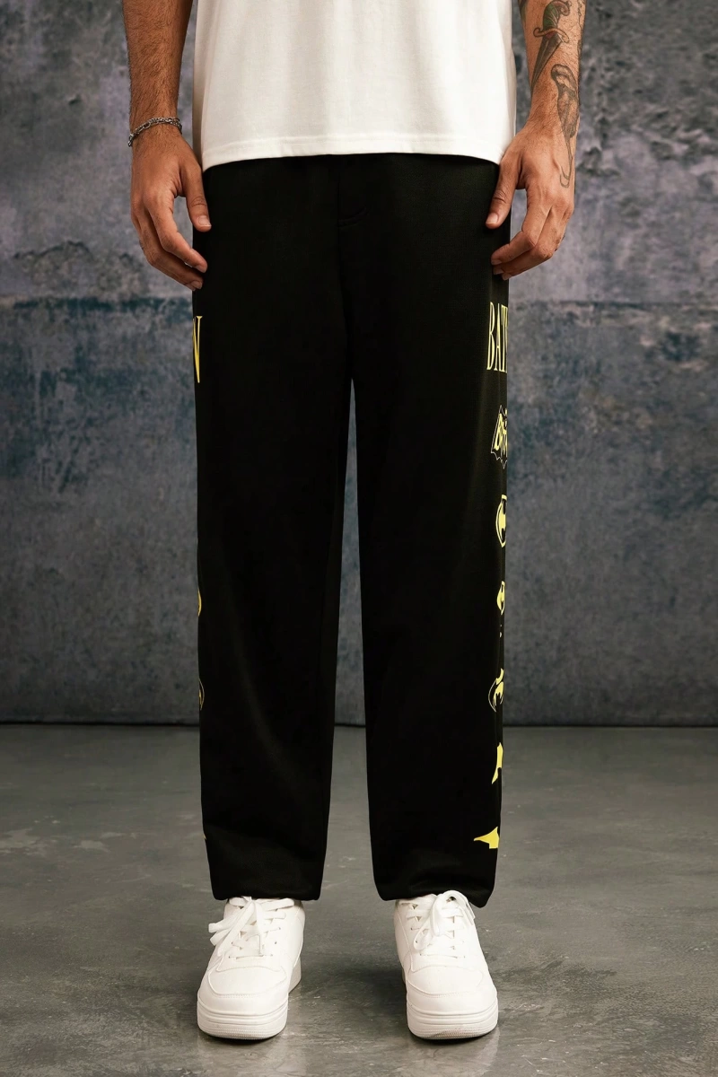 BATMAN X SHEIN 85. Erkek Günlük Bol Örgü Jogger Pantolon Çoklu Klasik Logo Baskıları, Siyah