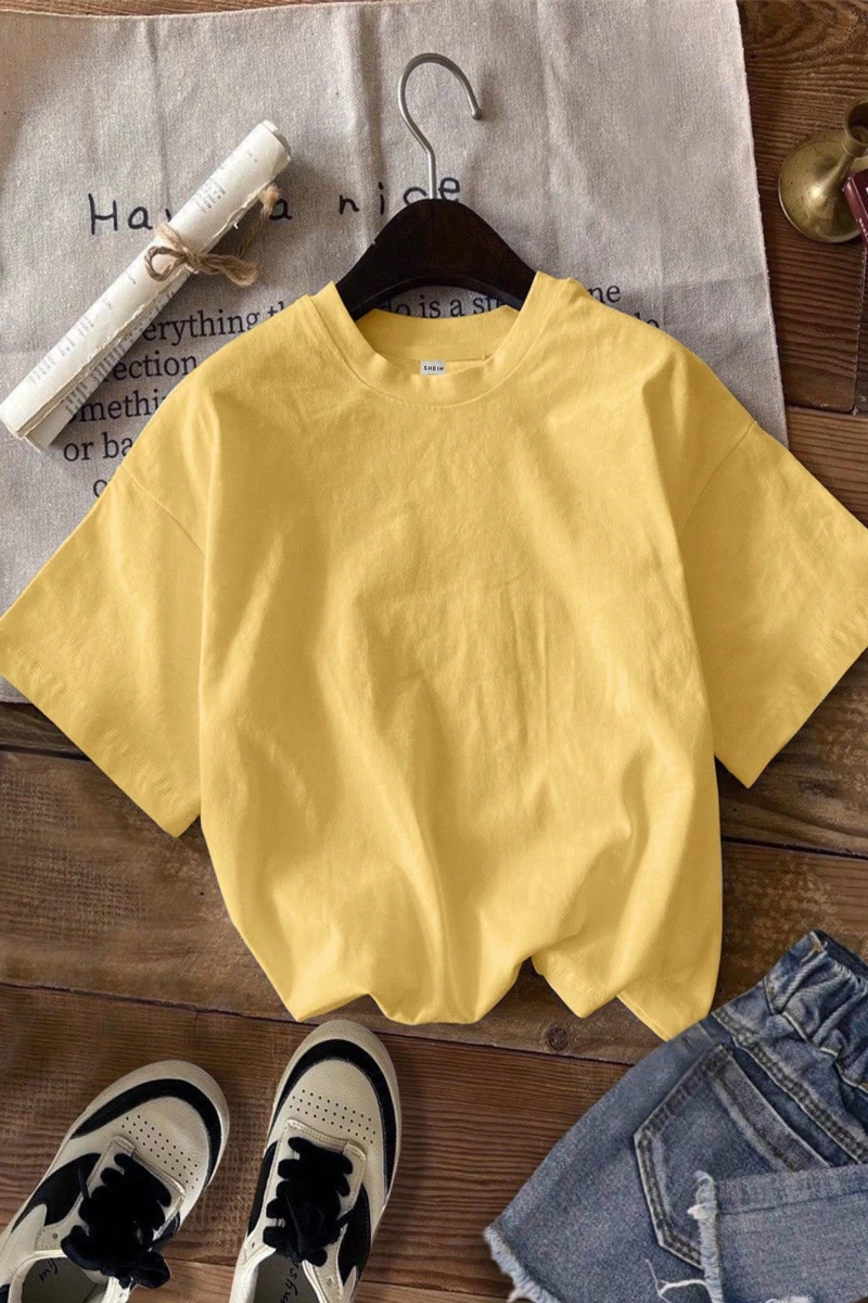 Casual Barkod ve Kaliforniya Yazılı Grafik Beyaz Yuvarlak Yaka Kısa Kollu Fitted Tiş