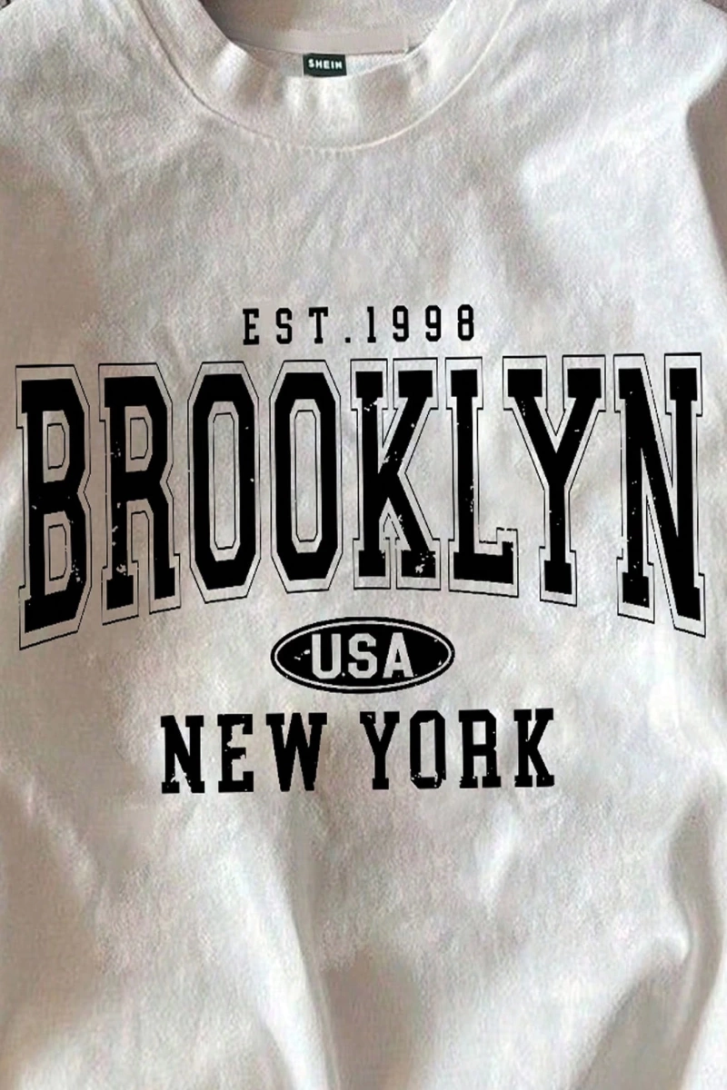 Casual Brooklyn Baskılı Yuvarlak Yaka Kısa Kollu Fitted Kadın Tişörtü, %34 Pamuk