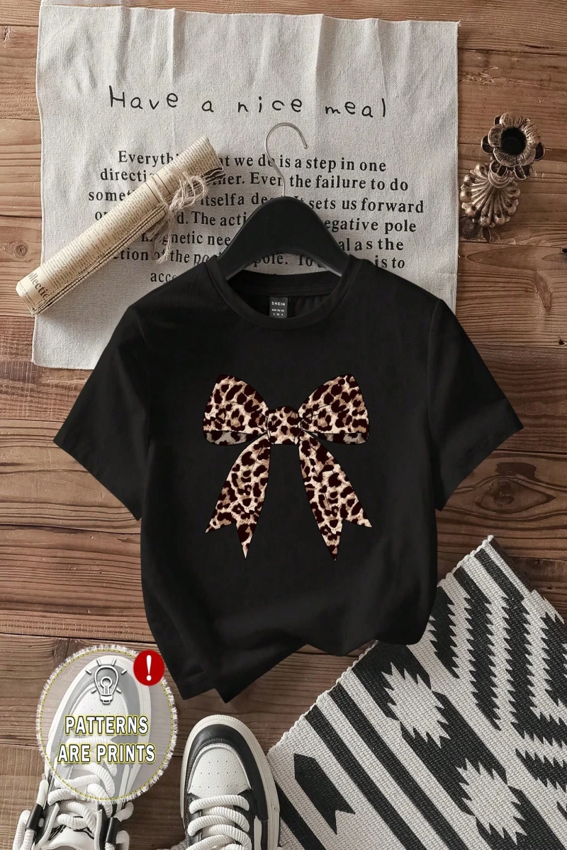 Casual Minimalist Leopar Desenli Fiyonk Dekor Yuvarlak Yaka Kısa Kollu Fitted Kırpıl