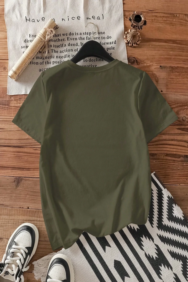 Casual Retro Kırmızı Araba Desenli %50 Pamuk Kadın Tişört