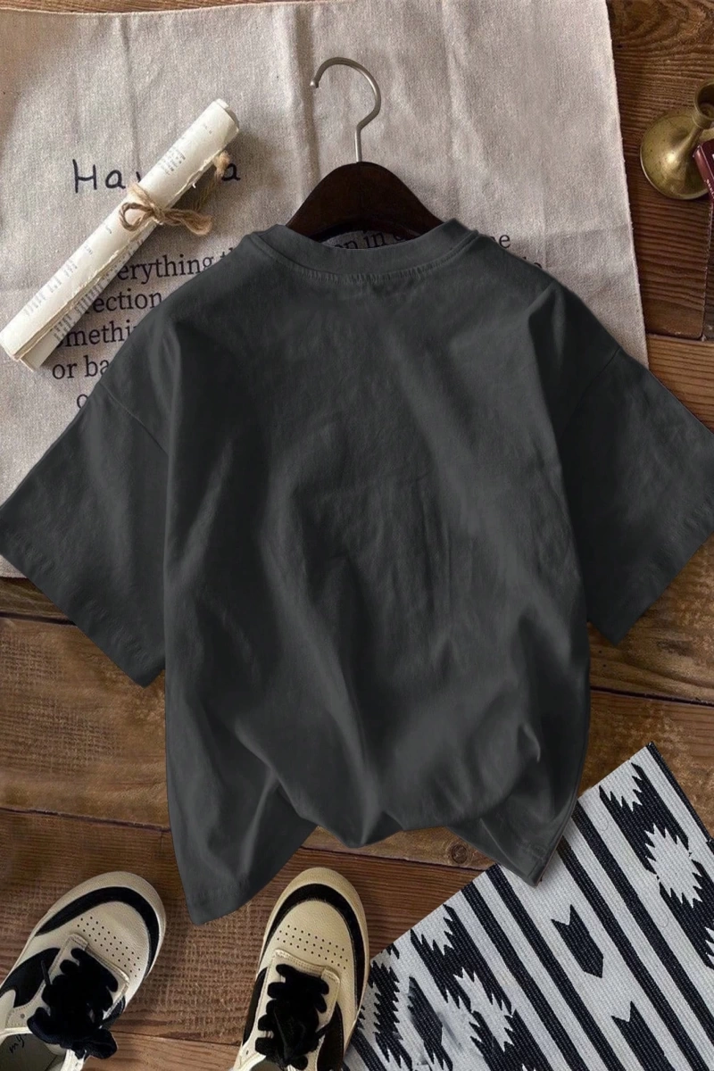 Casual Retro Kırmızı Araba Desenli %50 Pamuk Kadın Tişört
