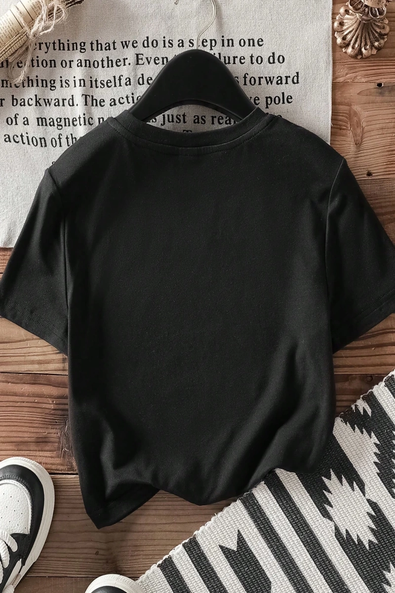 Casual Retro Kırmızı Araba Desenli %50 Pamuk Kadın Tişört