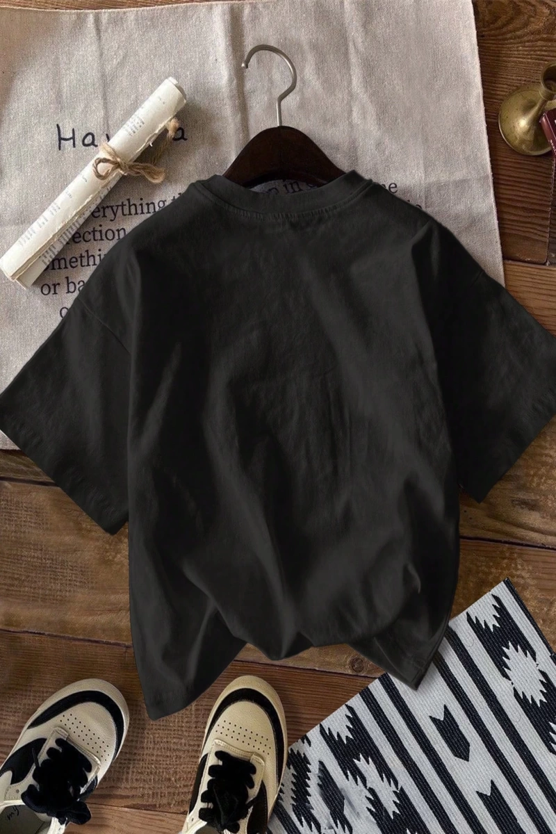 Casual Retro Kırmızı Araba Desenli %50 Pamuk Kadın Tişört