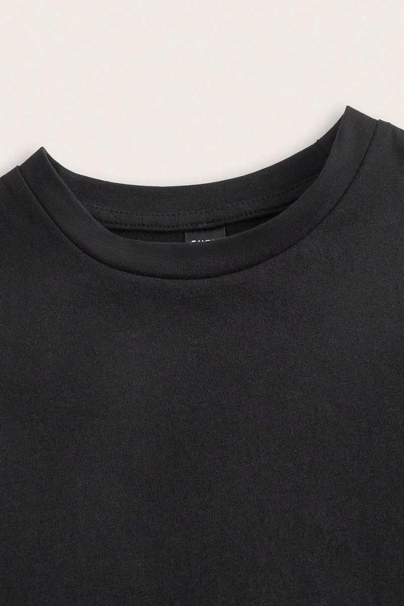 Casual Slogan ve Araba Grafikli Yuvarlak Yaka Kısa Kollu Slim Fit Kadın Tişörtü,