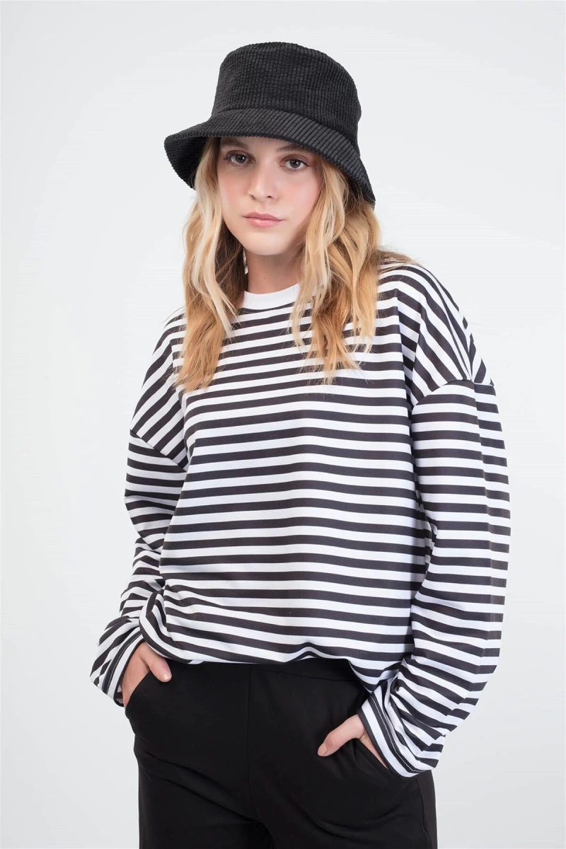 Çizgili Yuvarlak Yaka Siyah Sweatshirt Hoodie