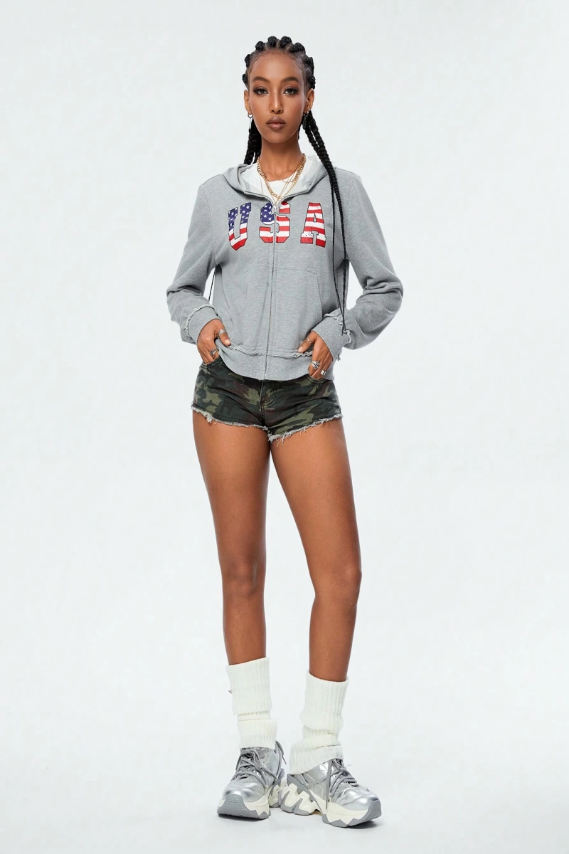 Comfortcana Kadın Kapşonlu Sweatshirt Leopar Yıldız Yamaları ve Bağcıklı Model 5204