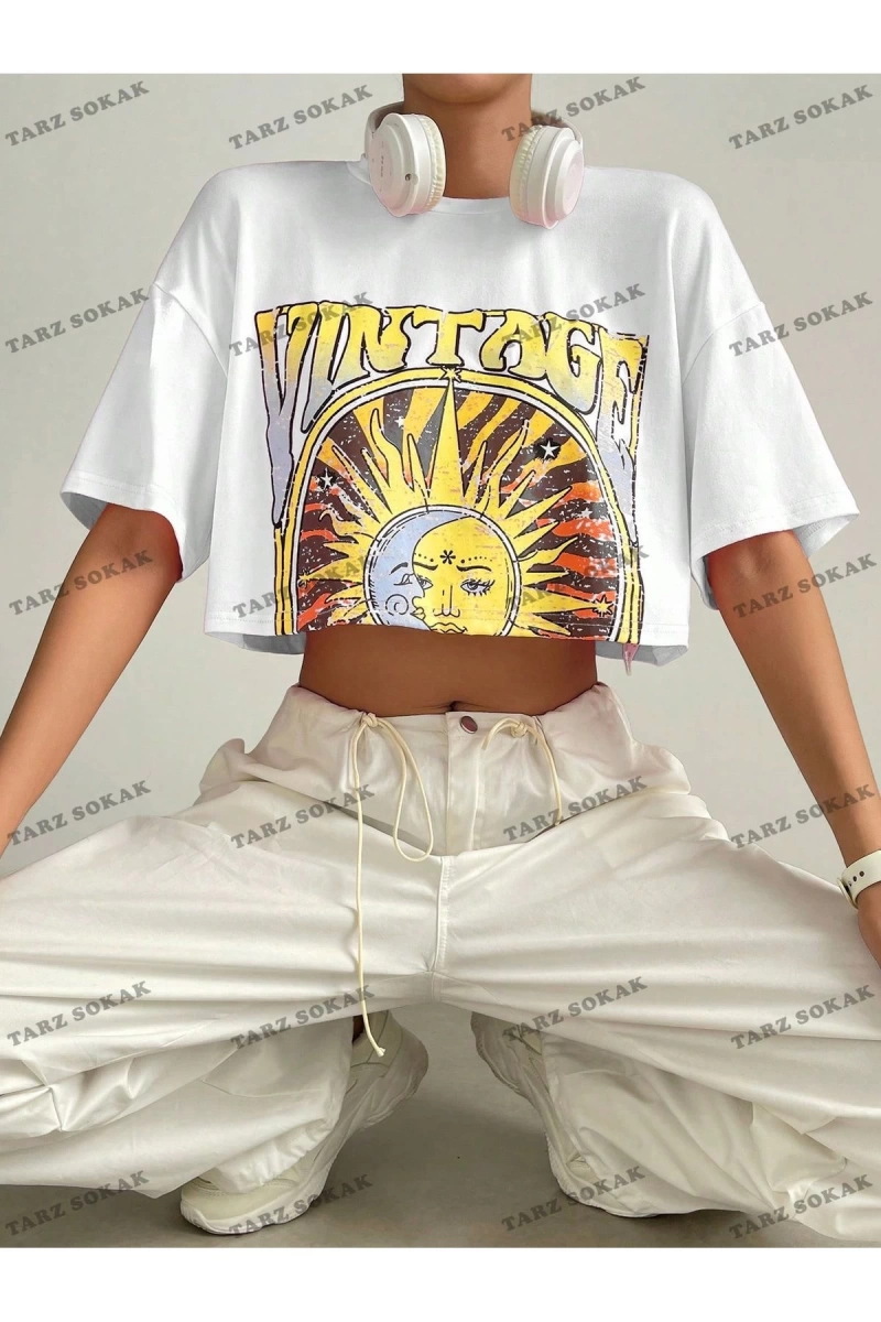 Crop CKOD-232913 Sun & Letter Grafikli Düşük Omuz Kısa