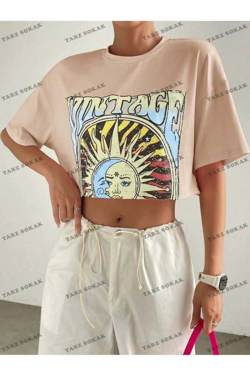 Crop CKOD-232913 Sun & Letter Grafikli Düşük Omuz Kısa