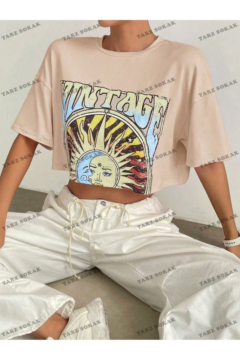 Crop CKOD-232913 Sun & Letter Grafikli Düşük Omuz Kısa