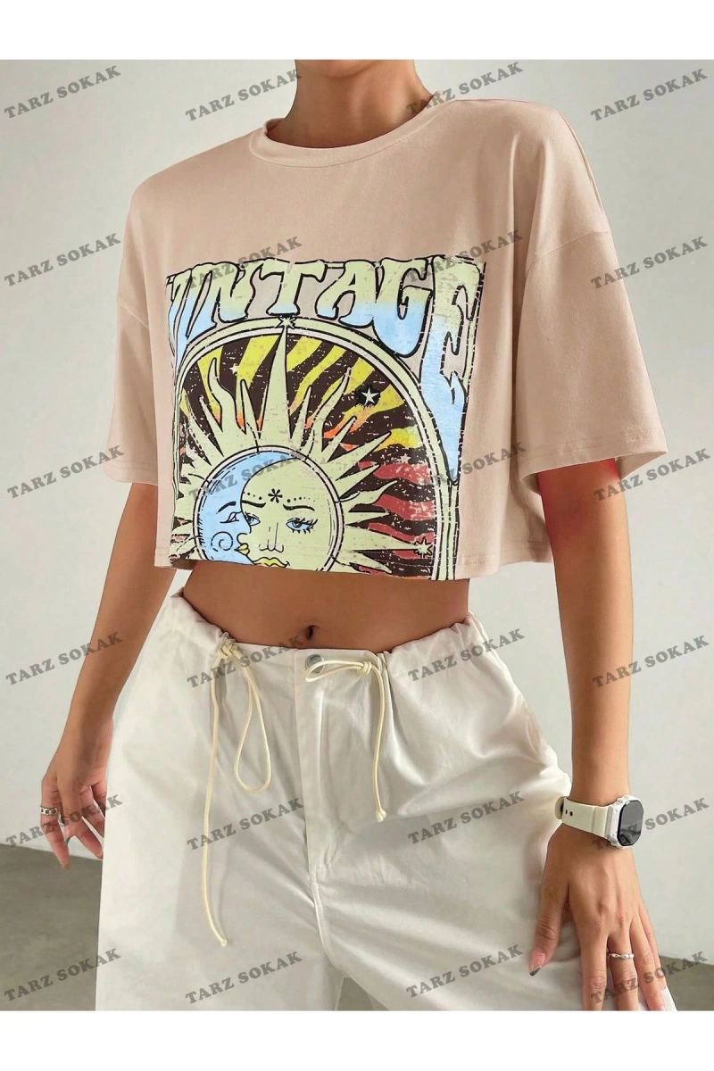 Crop CKOD-232913 Sun & Letter Grafikli Düşük Omuz Kısa