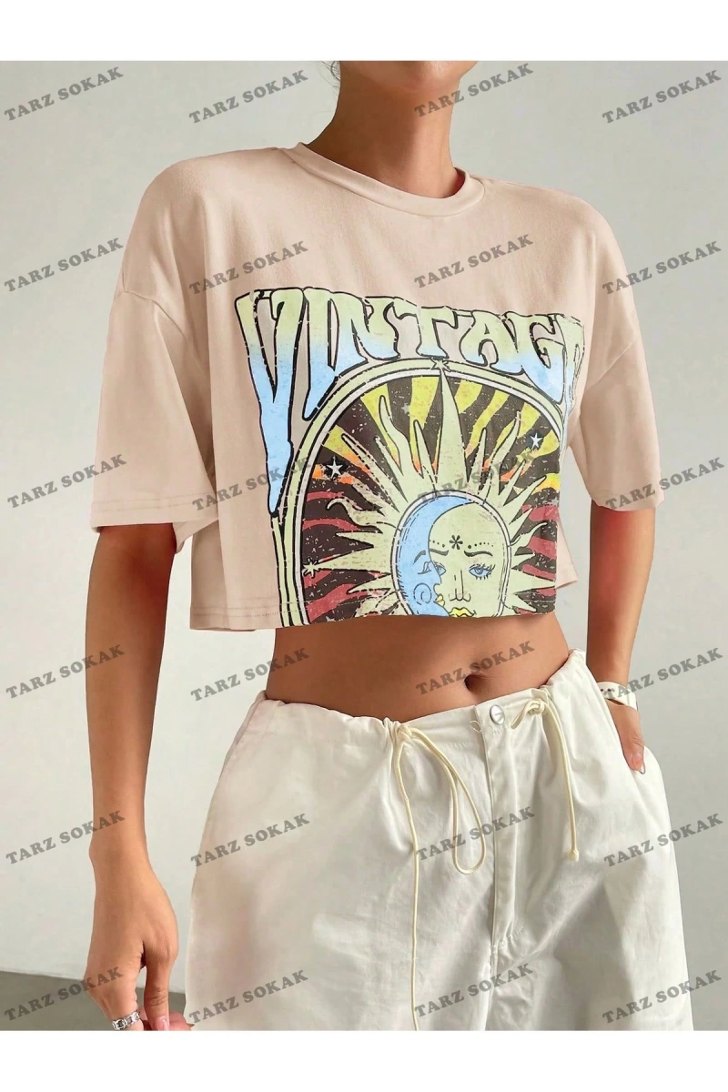 Crop CKOD-232913 Sun & Letter Grafikli Düşük Omuz Kısa