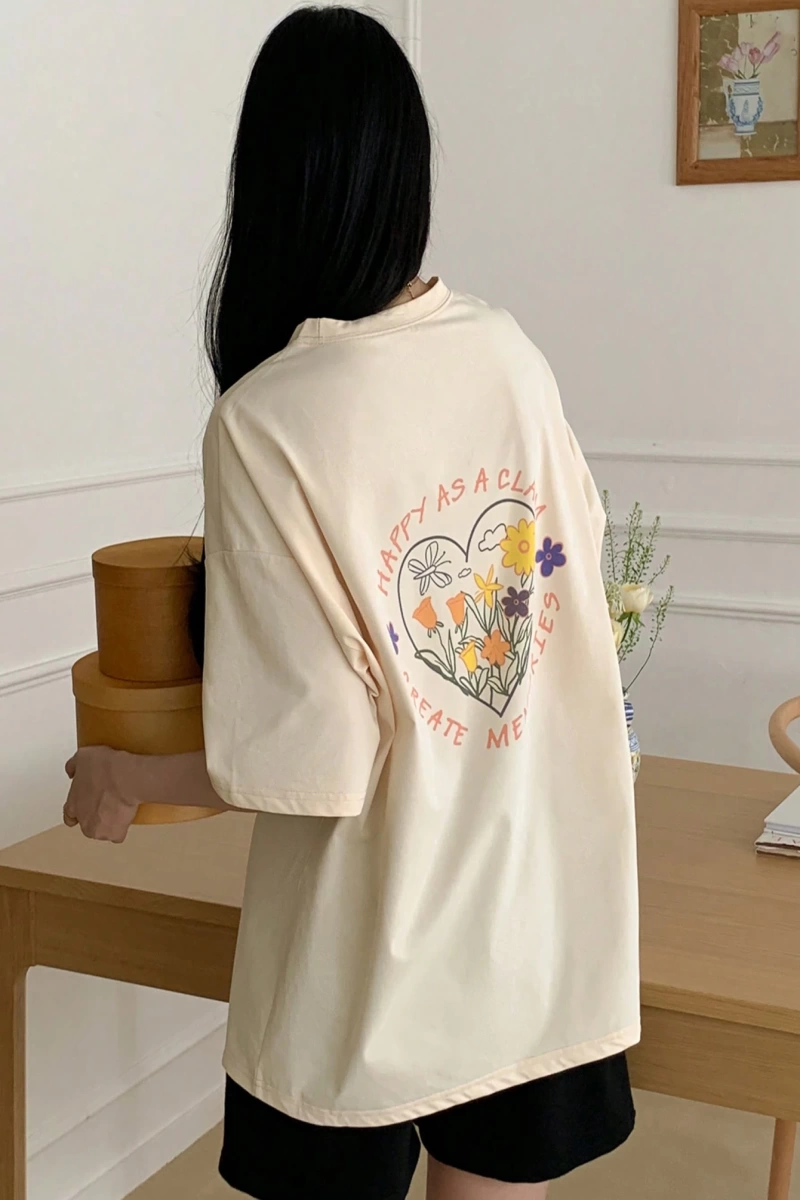 DAZY Floral & Slogan Grafikli Omuzdan Askılı Tişört MUTLU BİR İSTİRİDYE GİBİ ANILAR YARATIN