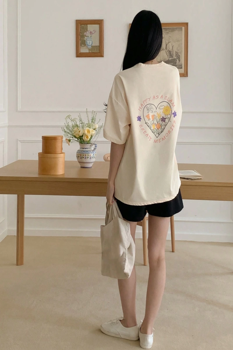 DAZY Floral & Slogan Grafikli Omuzdan Askılı Tişört MUTLU BİR İSTİRİDYE GİBİ ANILAR YARATIN