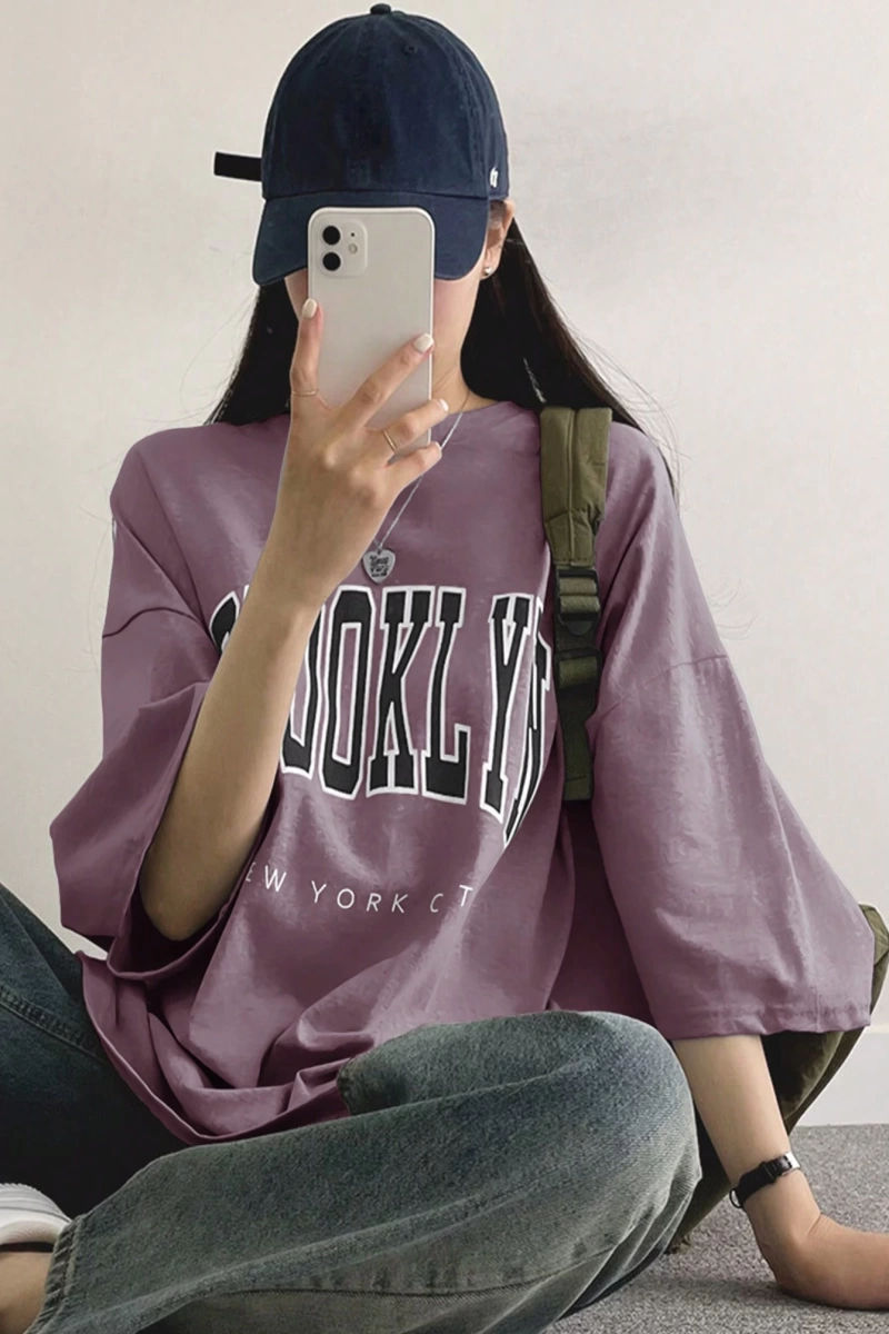 DAZY Harfli Grafik Düşük Omuzlu Büyük Boy Tişört