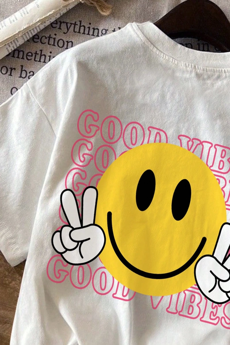 DAZY Harfli Grafik Düşük Omuzlu Büyük Boy Tişört