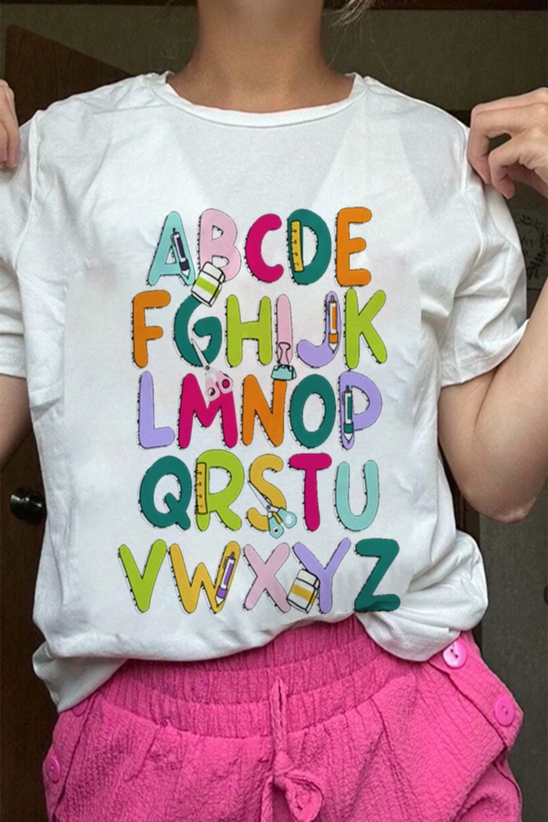 DAZY Harfli Grafik Düşük Omuzlu Tişört
