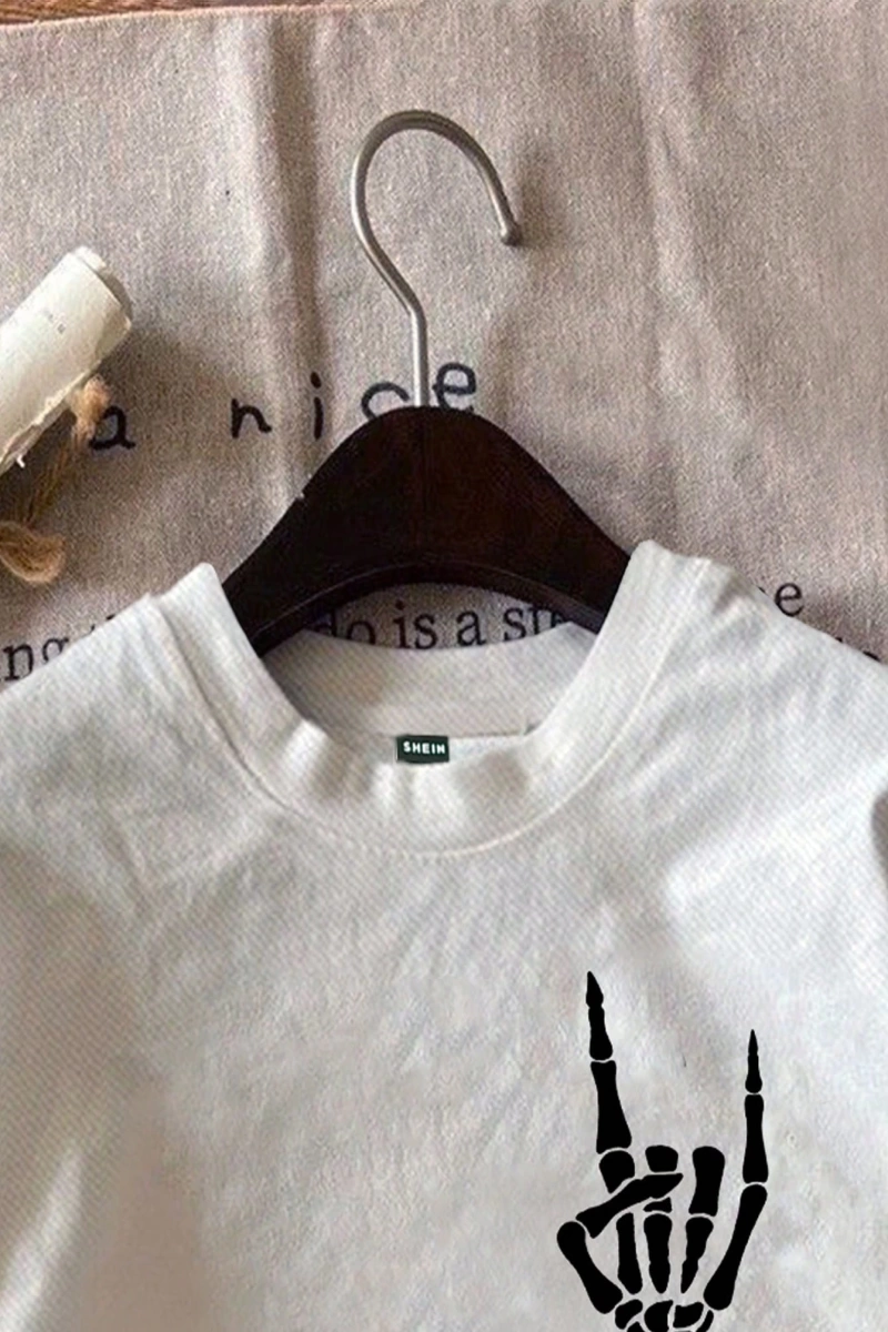 DAZY Harfli Grafik Kontrast Raglan Kollu Tişört