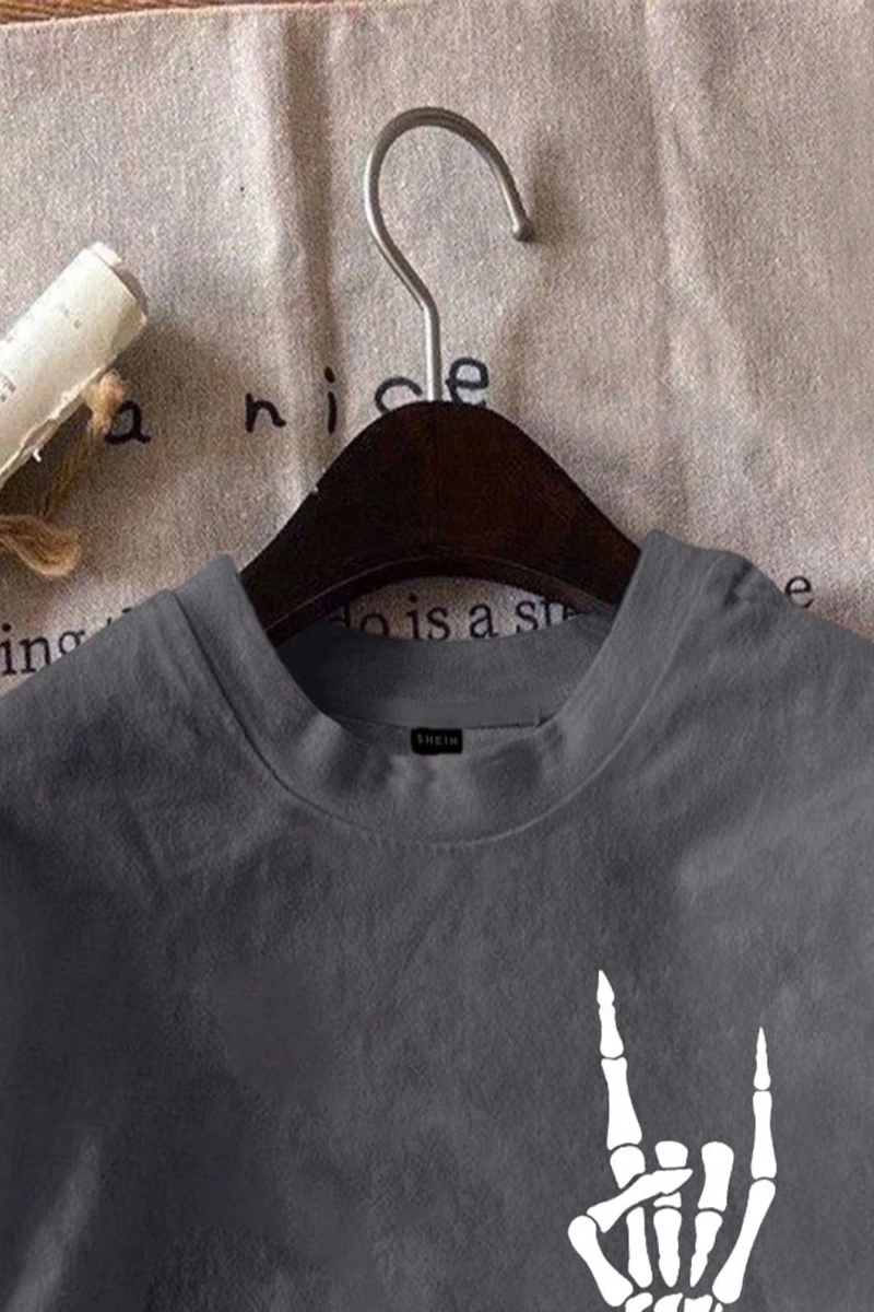 DAZY Harfli Grafik Kontrast Raglan Kollu Tişört