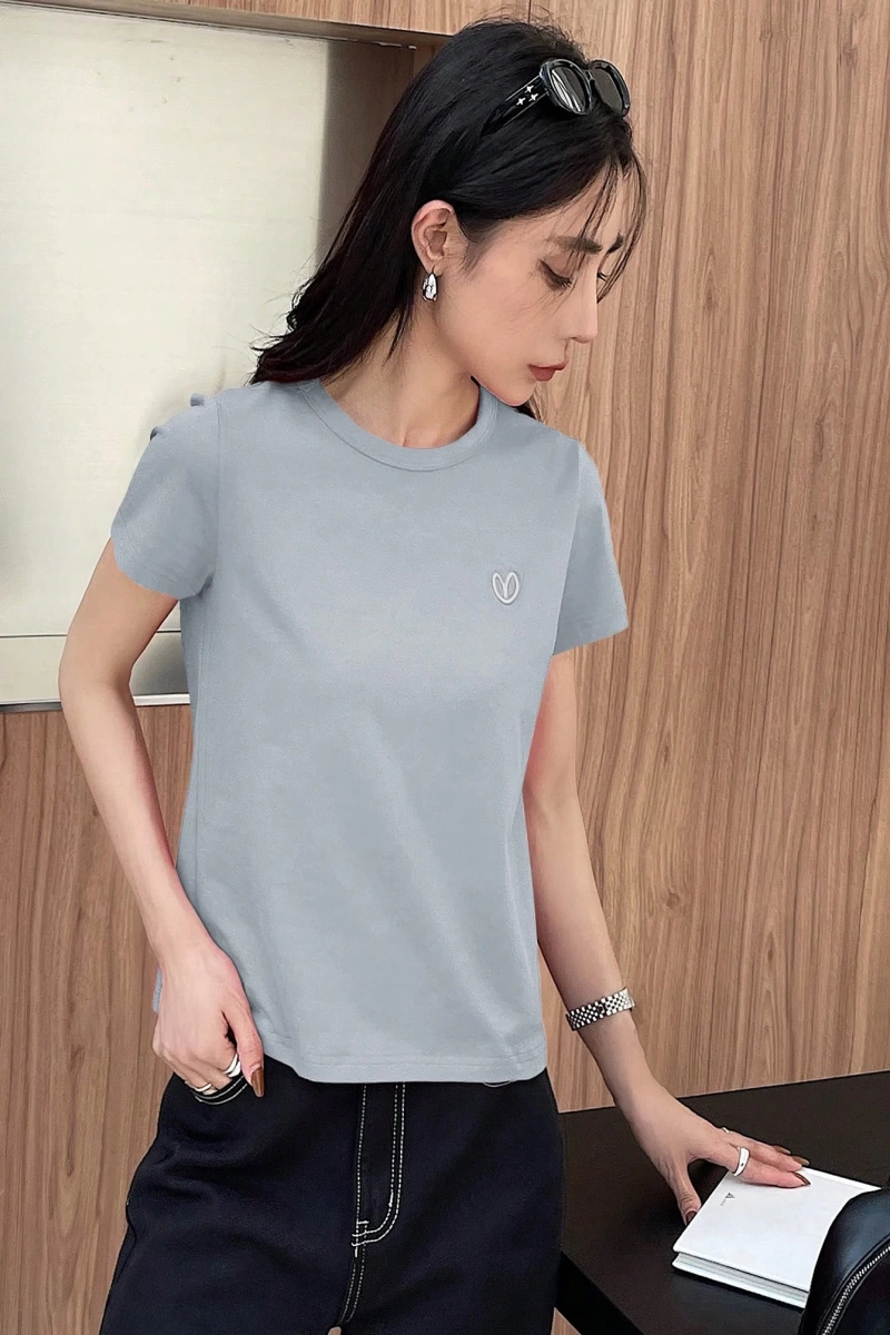 DAZY Kadın Düz Renk Kalp Nakışlı Kısa Kollu Tişört Yaz