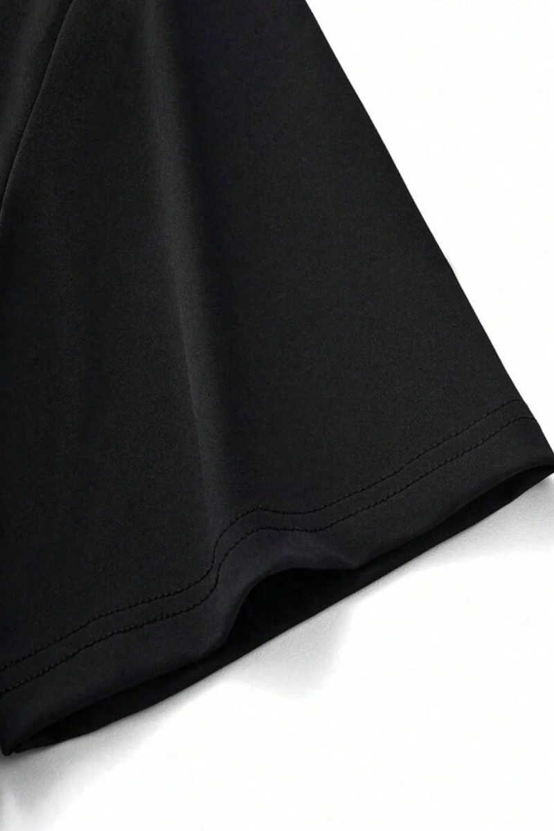 DAZY Kadın Yuvarlak Yaka İşlemeli Kontrast Renkli Kalp Minimalist Desenli Tişört
