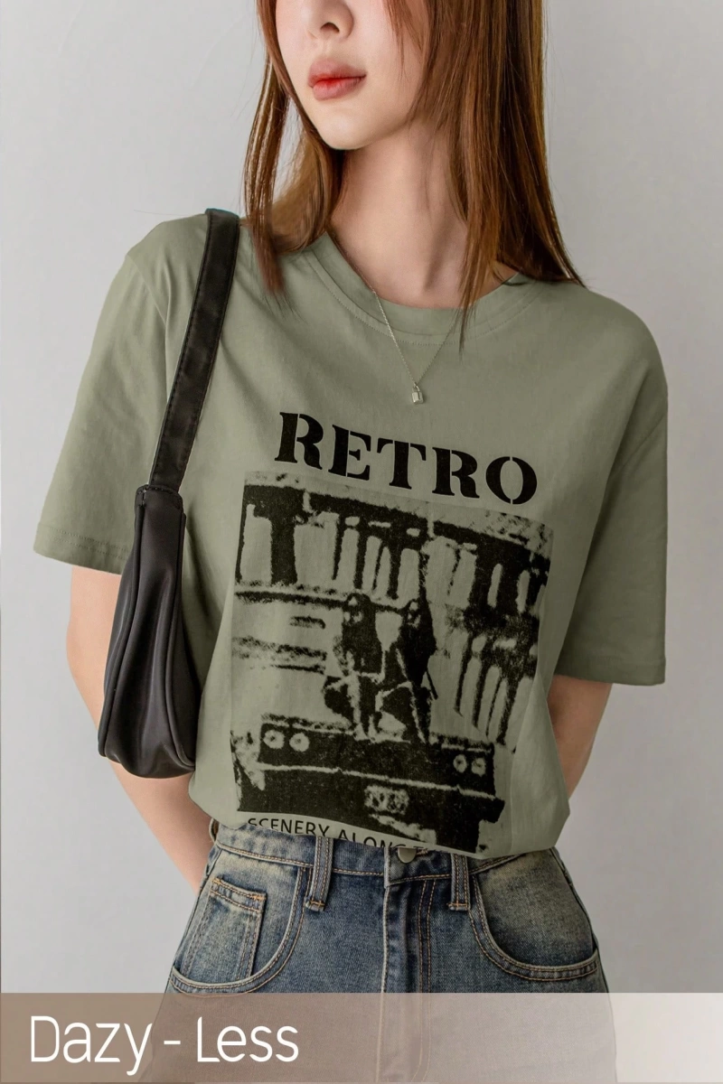 Dazy-Less Kadın Retro Desen Kısa Kollu Yazlık Tişört YOL BOYUNCA MANZARALAR 19DA MUTLU ZAMAN