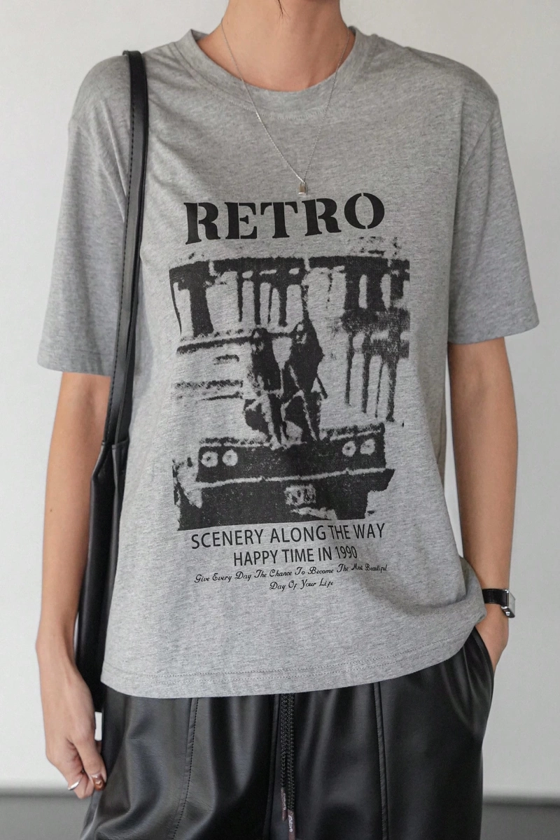 Dazy-Less Kadın Retro Desen Kısa Kollu Yazlık Tişört YOL BOYUNCA MANZARALAR 19DA MUTLU ZAMAN